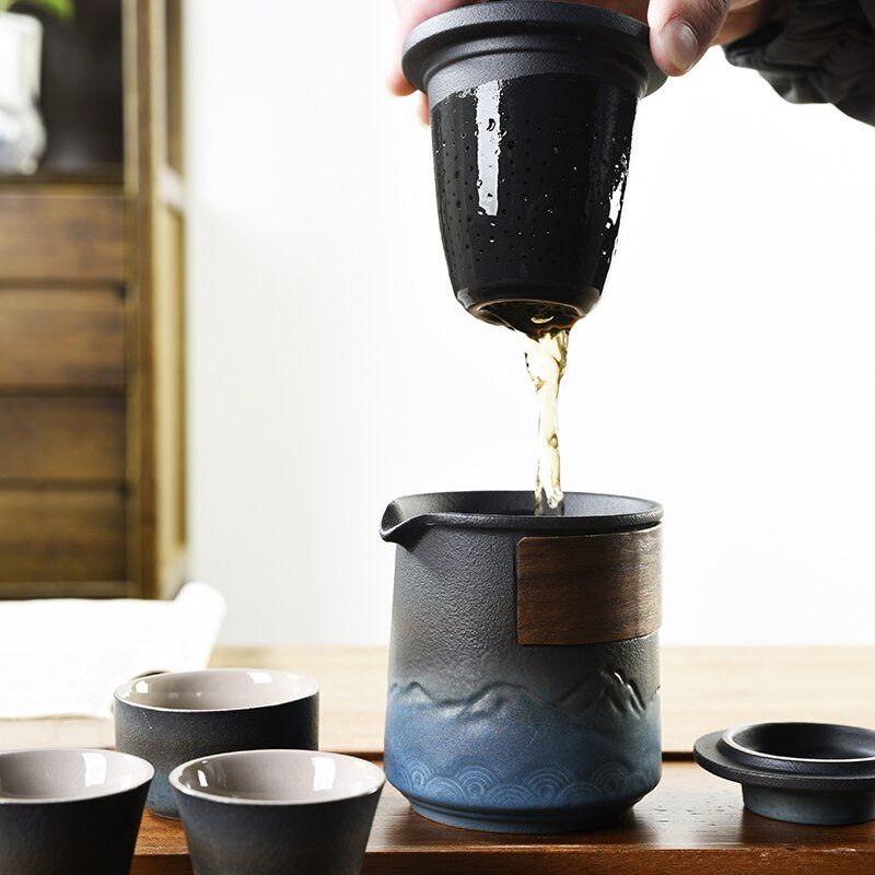 Japoniški keraminiai arbatinukai su 3 puodelių reljefiniu kalnų nešiojamu kelioniniu arbatos rinkiniu