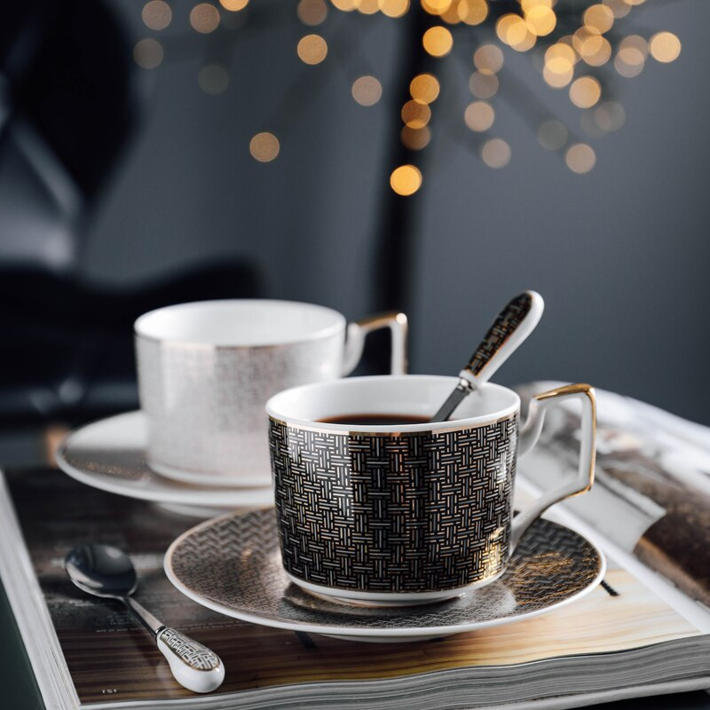 Set de linguri cu farfurii ceașcă de cafea din porțelan în stil nordic, ceașcă de ceai din porțelan pentru cafenea britanică, ceașcă de ceai din ceramică avansată