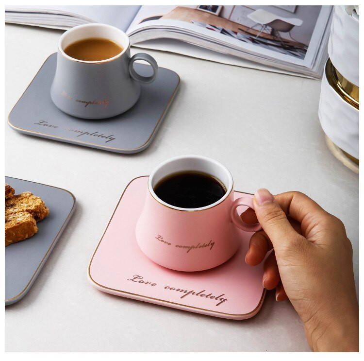 Espreso kavos puodelis ir lėkštė 80 ml ir lėkštės spalvotas dėžutės rinkinys lengvas prabangus Pnompenio poros verslo dovanų puodelis mažos talpos