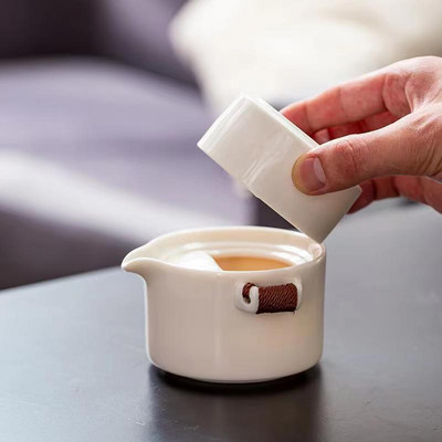 Kiváló minőségű White Bone China autóteáskészlet