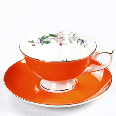 Európai csontporcelán kávéscsésze és tányér kávés csésze készlet torta tányér Western Restaurant délutáni tea csésze country stílusú teáscsésze