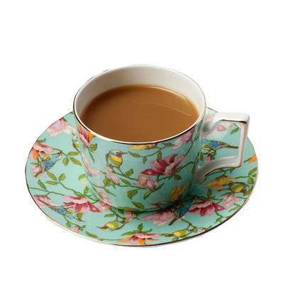 British Style Flower Bone China kávéscsésze és csészealj készlet Csúcsminőségű délutáni tea pasztorális stílusú virágos teáscsésze