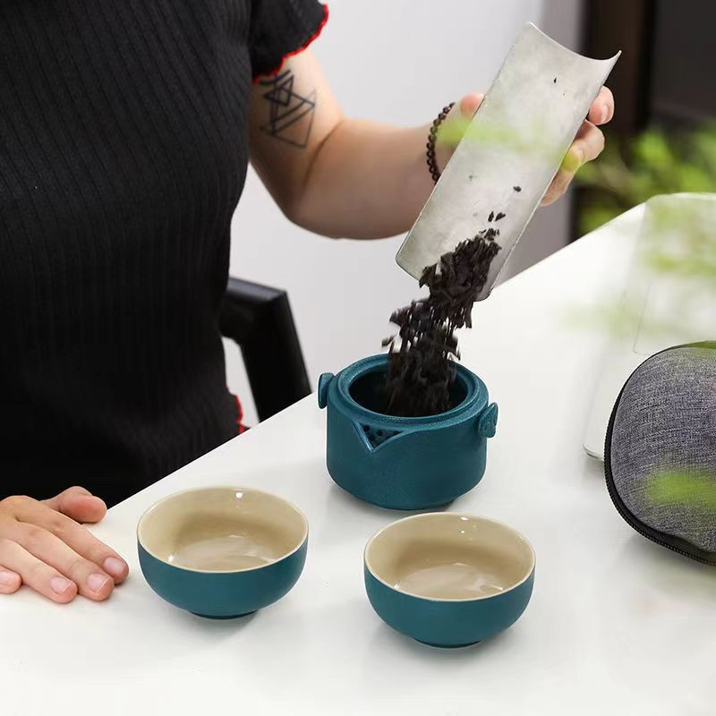 Creative Color Glaze utazási teáskészlet 1 teáskanna 1 teáscsésze kávéscsésze készlet Kerámia csészék és bögrék Puer Tea Leaf Infuser Yixing vízforraló
