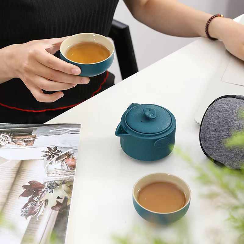 Creative Color Glaze utazási teáskészlet 1 teáskanna 1 teáscsésze kávéscsésze készlet Kerámia csészék és bögrék Puer Tea Leaf Infuser Yixing vízforraló