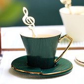 Arbatos puodelių rinkinys auksiniu kraštu