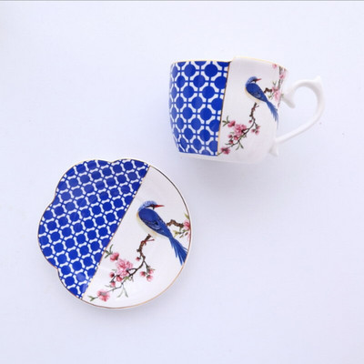 Kiváló minőségű csont porcelán kávéscsészék Vintage kerámia csészék Mázas, fejlett teáscsészék és csészealjak Luxus ajándékkészletek