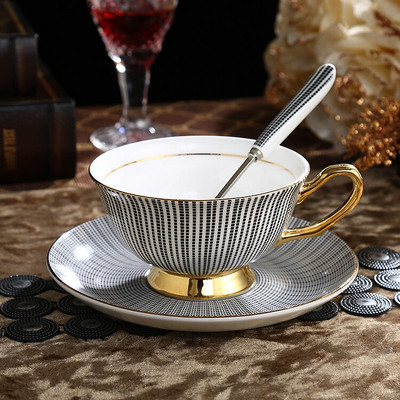 Kávéscsésze Szett Bone China Kávéscsészék Teáscsészék Porcelán bögre Esküvői Dekoráció Otthoni Kiegészítők