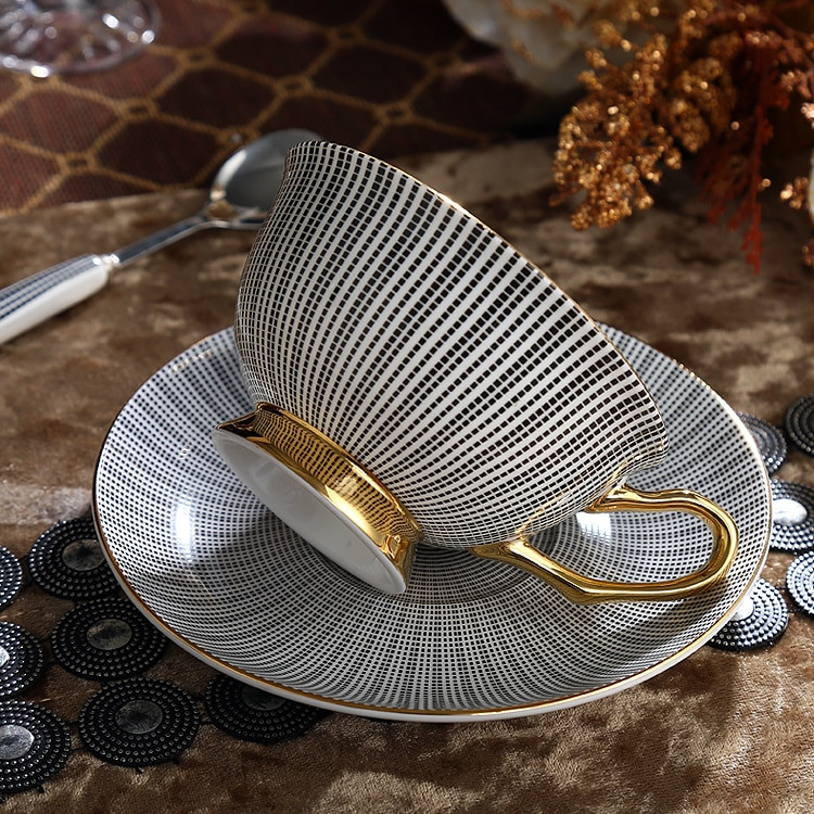 Kávéscsésze Szett Bone China Kávéscsészék Teáscsészék Porcelán bögre Esküvői Dekoráció Otthoni Kiegészítők