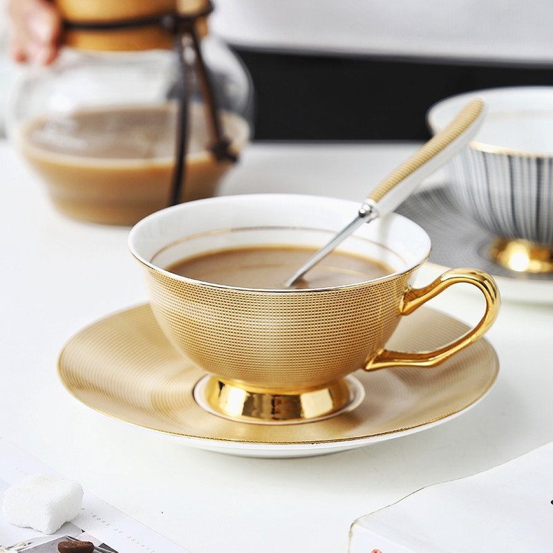 Kávéscsésze Szett Bone China Kávéscsészék Teáscsészék Porcelán bögre Esküvői Dekoráció Otthoni Kiegészítők