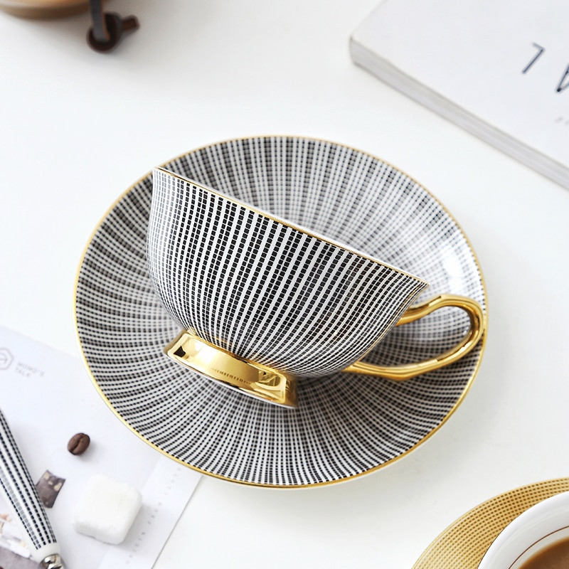 Kávéscsésze Szett Bone China Kávéscsészék Teáscsészék Porcelán bögre Esküvői Dekoráció Otthoni Kiegészítők