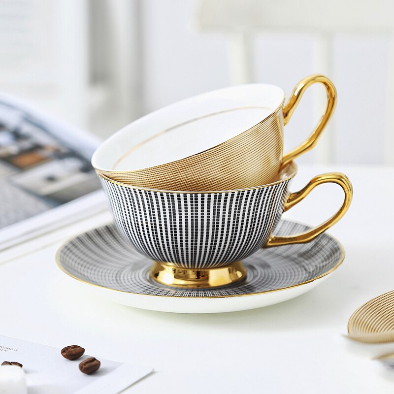 Kávéscsésze Szett Bone China Kávéscsészék Teáscsészék Porcelán bögre Esküvői Dekoráció Otthoni Kiegészítők