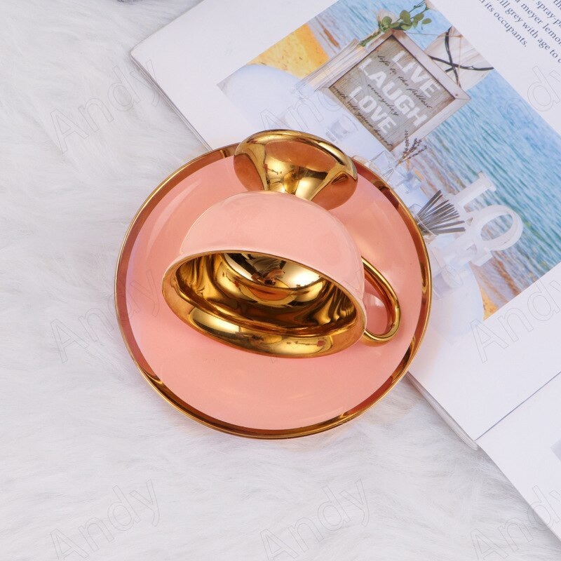 Modern Bone China csésze és csészealj szettek francia aranyozott Decora irodai kávéscsésze készletek Golden Stroke otthoni kávéscsészék