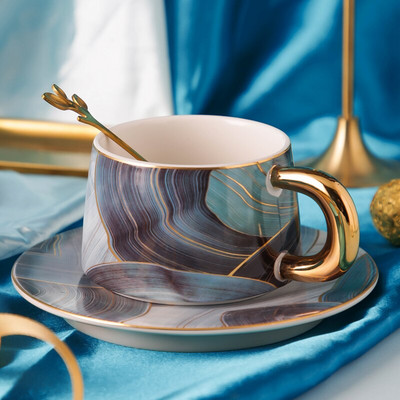 Cadou de Ziua Îndrăgostiților pentru iubita ceașcă de cafea din ceramică ceașcă europeană cu lingură și set de vase cană de lux rafinată