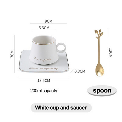 Európai porcelán Kerámia bögre Szójatej Reggeli Sűrített kávé Tea csésze és csészealj készletek arany kanalas bögrék Karácsonyi csészék