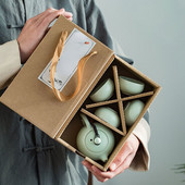 Kućni ured, osobna jedna posuda, četiri šalice, mali keramički set za čaj