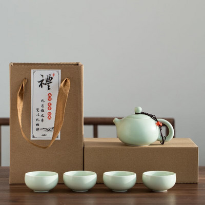 Kućni ured, osobna jedna posuda, četiri šalice, mali keramički set za čaj