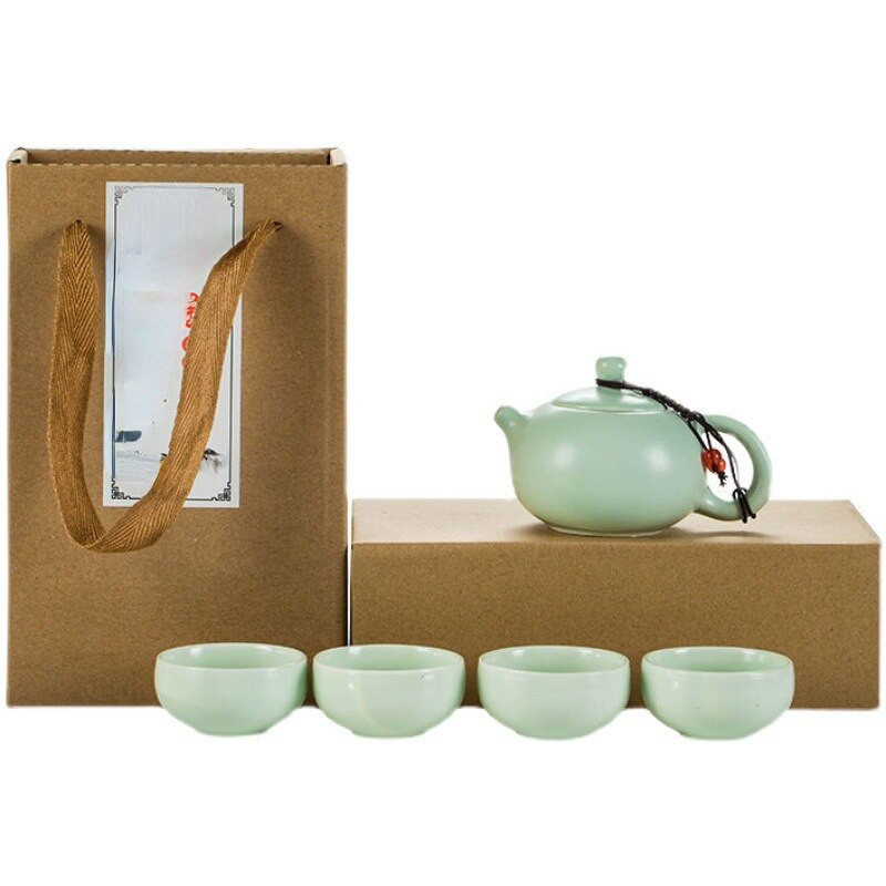 Kućni ured, osobna jedna posuda, četiri šalice, mali keramički set za čaj