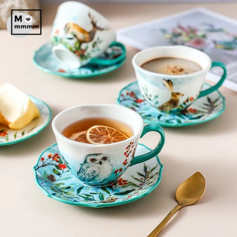 Drinkware Bts Cup Forest Animals Bögre csészealjakkal Espresso Cup Eredeti bögrék Kerámia bögrék Kávéscsészék szett desszerttányérral