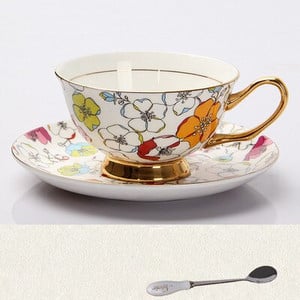 Vyšnių žiedų keraminiai kavos puodeliai ir lėkštės su šaukštu arbatos puodeliai virtuvės gėrimo reikmenys originalumo vestuvinė dovana 220ml