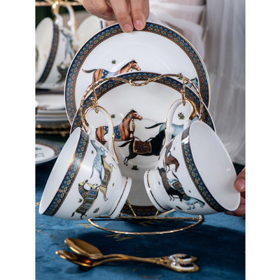 Europe Court Bone China kávéscsésze csészealj kanál készlet 200 ml luxus kerámia bögre Kiváló minőségű porcelán tea csésze kávézói parti ital