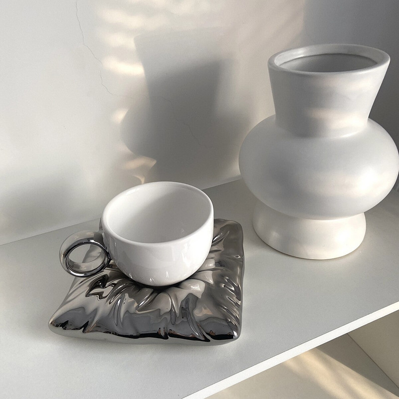 Nordic Candy színes kávés csésze és csészealj készlet Kis aranyos gyönyörű csészék és csészealj készlet Porcelán bögre