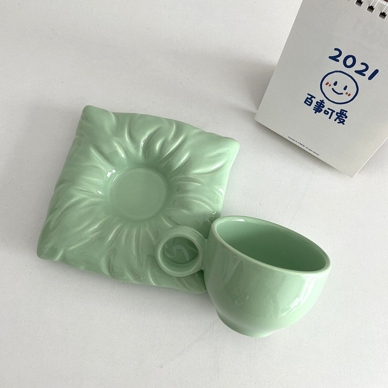 Nordic Candy színes kávés csésze és csészealj készlet Kis aranyos gyönyörű csészék és csészealj készlet Porcelán bögre