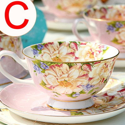 Kávéscsésze készlet Délutáni teás készlet Kerámia brit vörös teás csészealj otthoni készlet Exquisite Bone China retro tea csésze készlet