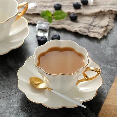 Kerámia elegáns virágcsont kínai kávéscsésze csészealjkészlettel fehér porcelán Phnom Penh irodai teáscsésze Otthoni kávézó eszpresszó csésze