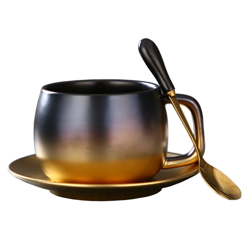 Modern, elegáns porcelán kávéscsésze csészealjjal és kanállal Kiváló minőségű fekete-arany teás csészekészlet otthoni parti irodai étkészlet