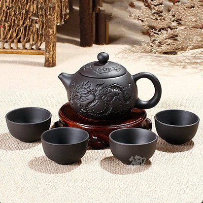 Clay Kung Fu Bule 150 Ml Yixing Zisha Bule kínai porcelán tea + 4 példány Kung Fu csésze kézzel készített tea Dragon kerámia vízforraló