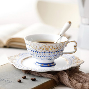 Ευρωπαϊκό στυλ κεραμικό φλιτζάνι καφέ ελαφρύ πολυτελές πιάτο για ζευγάρια με κουτάλι σετ τσαγιού αγγλικού τύπου λουλούδι δώρο οικιακής καφετέριας