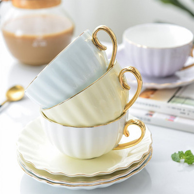 Mieli puodeliai Kavos keraminių puodelių rinkinys Arbatos indai Espreso kavos įrankiai Kūrybinis porcelianas Paprastas modernus dizainas Lėkštė Bone China Daugiaspalvė