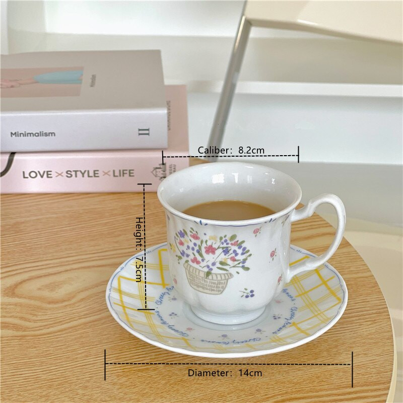 Nordic kis virágos kerámia kávés csésze szett Retro reggeli tejes tea csésze csészealj Esküvői dekoratív újrafelhasználható ivócsésze teáscsésze