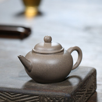 100 мл Бутикови лилави глинени чайници Yixing Чайник с форма на топка Чайник Чайник със сурова руда Красота Чайник Ръчно изработен комплект за чай Zisha Персонализиран