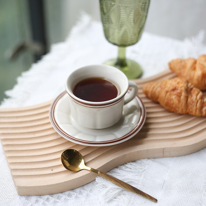 Bögrék Kávéscsészék Kerámia Retro Egyszerű teáscsészék és csészealj készletek Kávéscsésze Tazas De Cafe Creativas Reggeli csésze Zabpehely Bardak