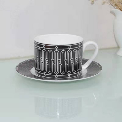 Луксозен комплект чаши за чай Конски зелен лист Костен Китай Керамика Чай Кафе Мляко Сок Чаши Съдове за напитки Декорация на дома