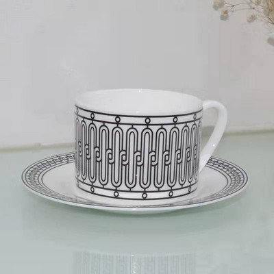 Луксозен комплект чаши за чай Конски зелен лист Костен Китай Керамика Чай Кафе Мляко Сок Чаши Съдове за напитки Декорация на дома