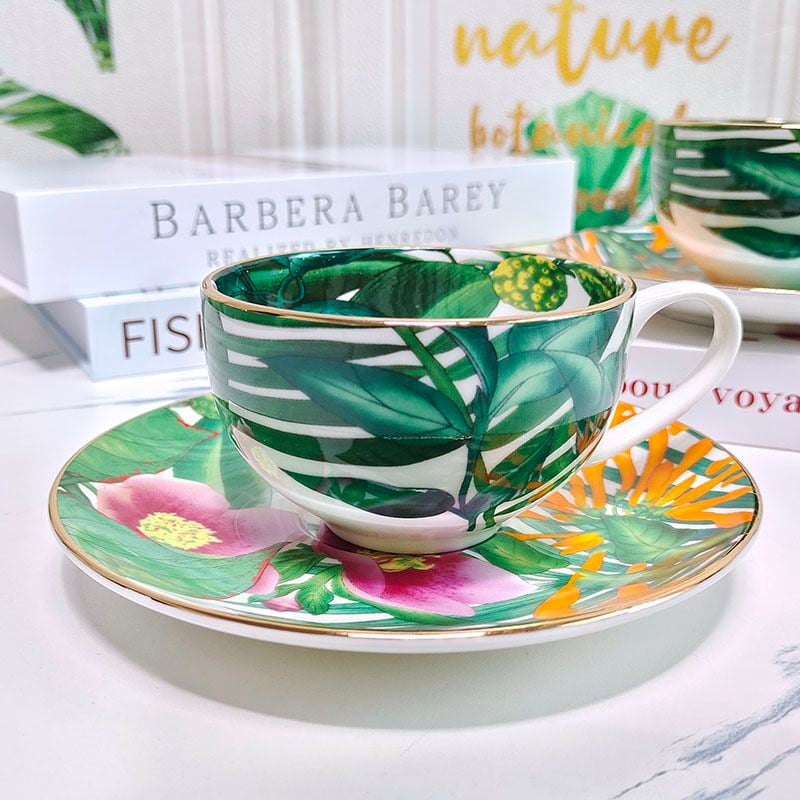 Луксозен комплект чаши за чай Конски зелен лист Костен Китай Керамика Чай Кафе Мляко Сок Чаши Съдове за напитки Декорация на дома