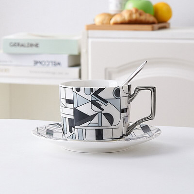 Fashion Bone China kávés tea csésze készlet csészealj Délutáni teás ivóedény Kerámia bögre Kreatív kávé