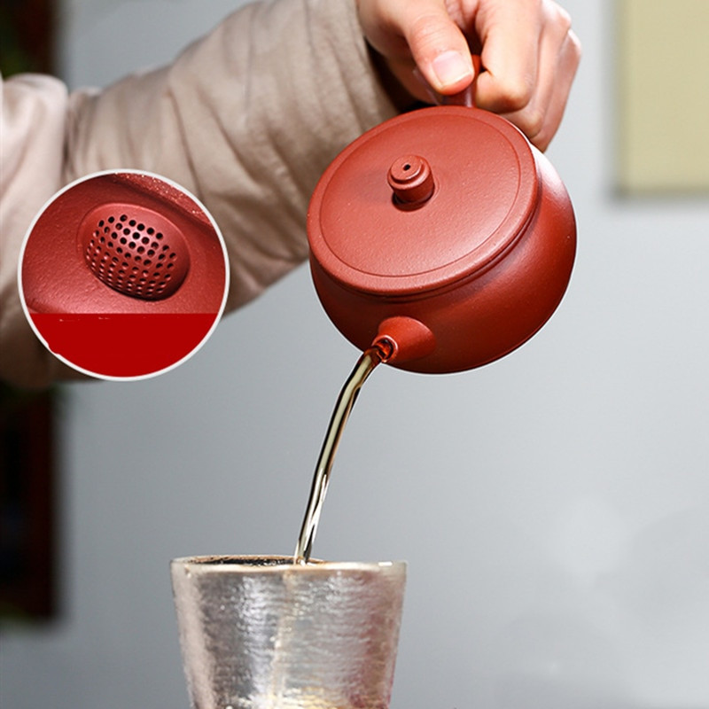 230 ml Yixing autentični ljubičasti glineni čajnici s kuglastim otvorom za filtriranje Lonac za čaj Kuhalo za vodu Sirovo ljubičasto blato Ručno izrađeni Zisha set za čaj Pokloni