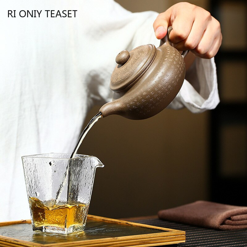 260 ml Yixing garsūs purpurinio molio arbatinukai Rankomis raižyti senoviniai arbatos puodai žaliavinės rūdos grožio virdulys Kinijos Zisha arbatos rinkinys pritaikytos dovanos