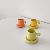 Színes kerámia kávéscsésze csészealj készlet koreai stílusú ivótejes teás bögre tányérral Otthoni irodai kávézó dekor étkészlet 350ml