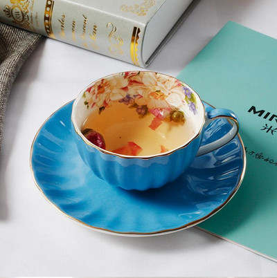 Színes Bone China sütőtök kávéscsésze edény Phnom Penh Kerámia Xicaras öltöny Cushaw Forma Sobretudo Feminino Tazas Csészealj