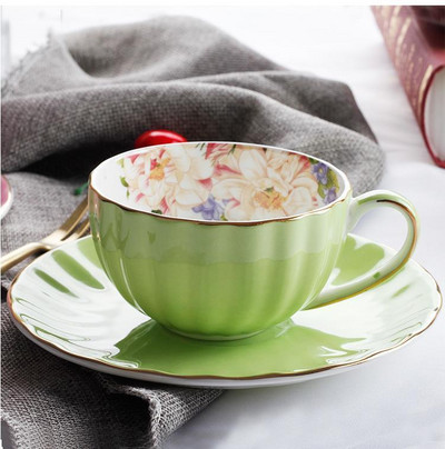 Színes Bone China sütőtök kávéscsésze edény Phnom Penh Kerámia Xicaras öltöny Cushaw Forma Sobretudo Feminino Tazas Csészealj