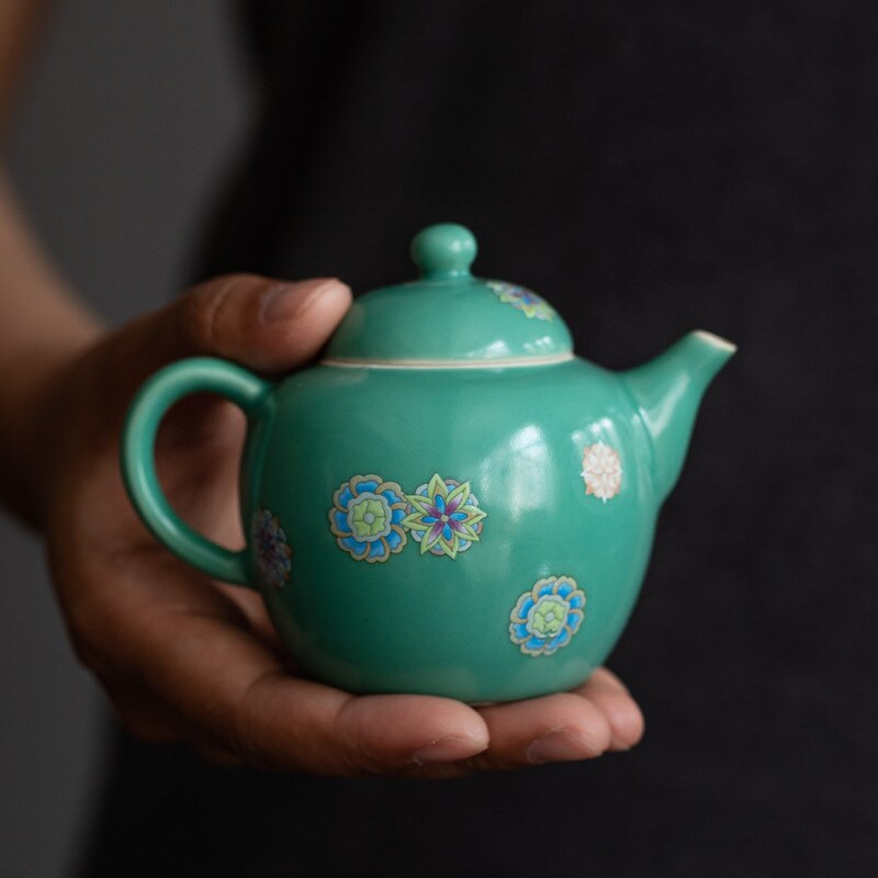 Kreatív türkiz zöld teáskanna kézzel készített kerámia teáskanna Boutique vízforraló kínai teaszertartás személyre szabott otthoni dekoráció 150 ml