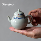 100 ml-es ősi kék mázas kék-fehér teáskanna kézzel írt Cursive Script Poetry Poetry edény szűrős teafőzővel, vízforraló Kungfu teaset