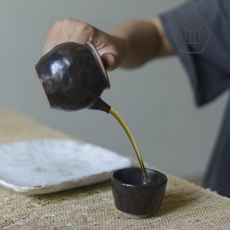 150 ml japán stílusú durva kerámia oldalsó fogantyús teáskanna kézzel készített vintage teáskanna Kung Fu Tea Master Pot kávés bögre ajándékcsomagolás