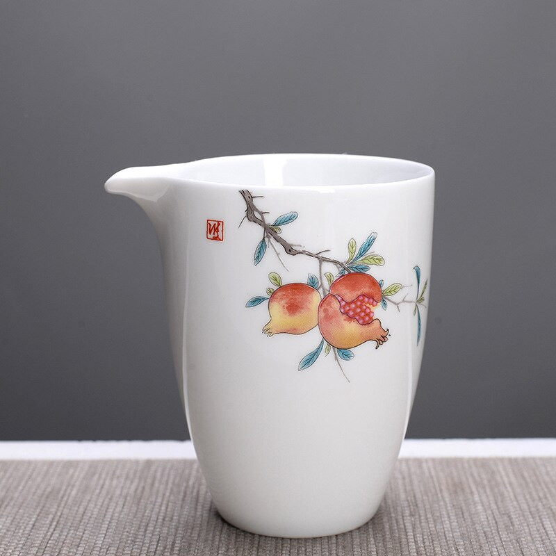 Aukštos kokybės balto porceliano arbatinukas Fair Cup arbatinukas rankomis dažytas arbatos virimo aparatas Kung Fu arbatos puodelis Gongdao puodelis arbatinukas 280ml