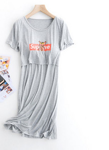 Дамска нощница с щампа подходяща за кърмачки