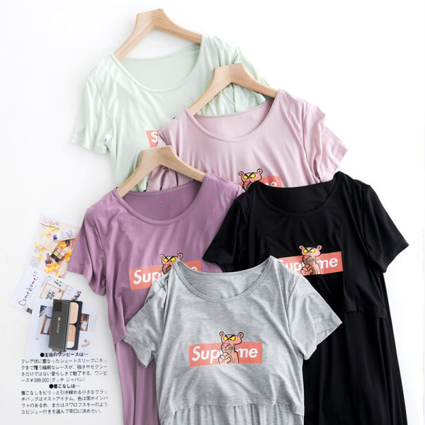 Дамска нощница с щампа подходяща за кърмачки